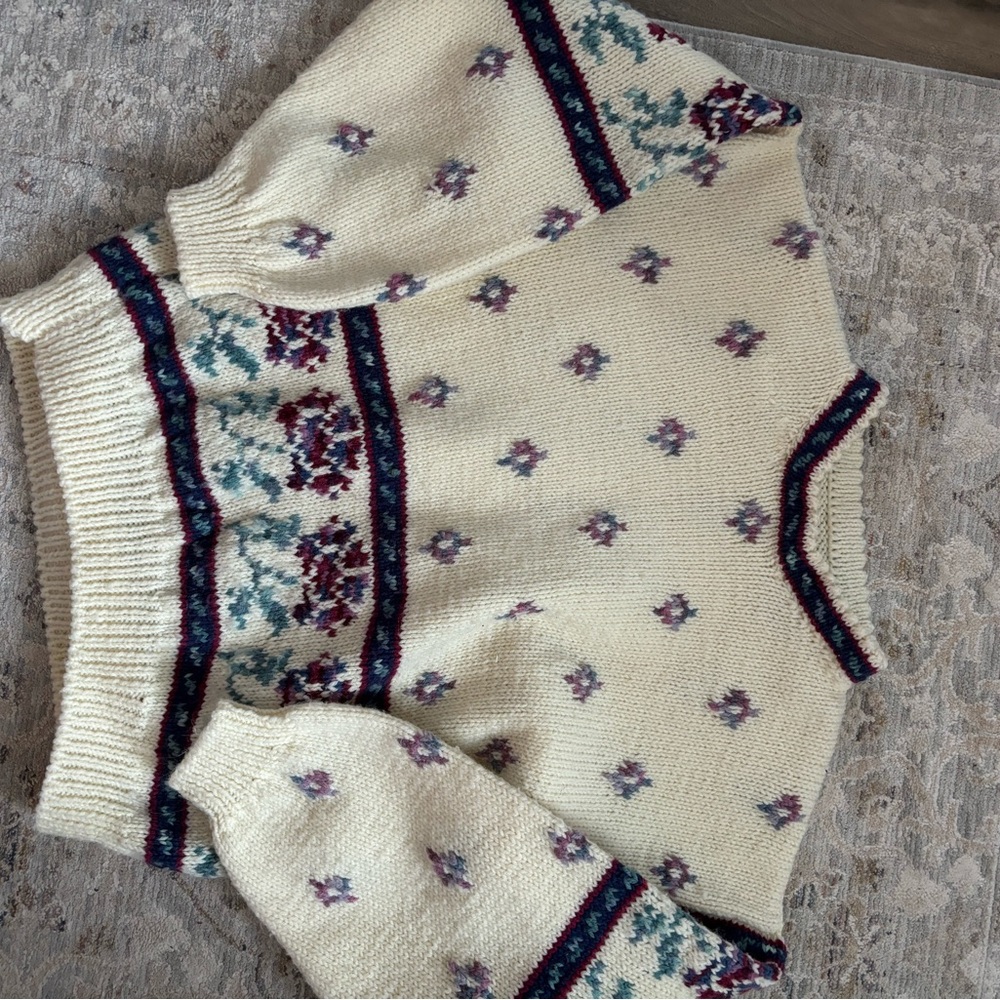 Women's vintage Cream Patterned Sweater